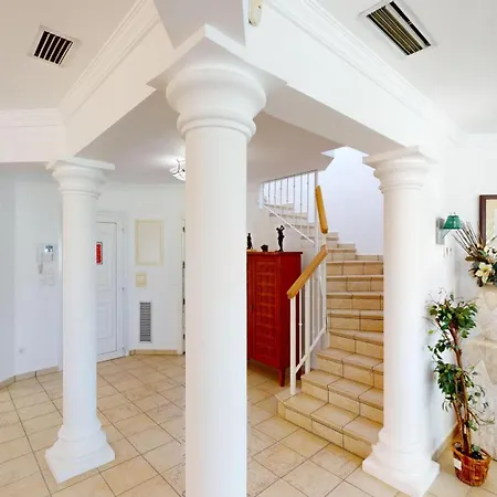 Villa Greenview By On Travel