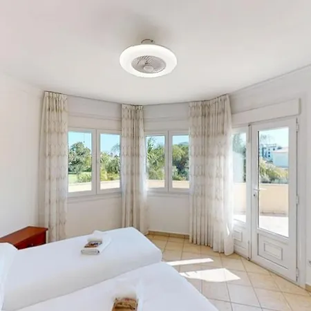 Greenview By On Travel Villa