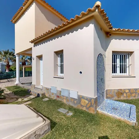 Greenview By On Travel Villa